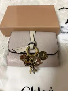 Chloe アルファベットスモールトリフォールド　財布のサムネイル