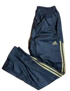 未使用に近い アディダス adidas シャカシャカパンツ 刺繍ロゴ
