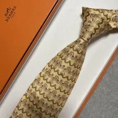 極美品　エルメス　ネクタイ　黄色オレンジ　花柄　派手　　　　結婚式