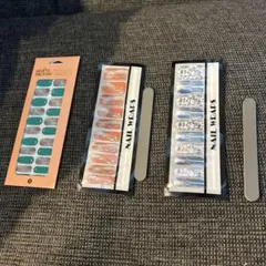 ネイルシール 貼るだけマニュキア 爪やすり付き 3点セット