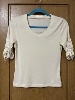 INGEBORG 半袖 Tシャツ アイボリーのサムネイル
