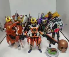 仮面ライダーガイム アームズチェンジ　フィギュア　７体他セット