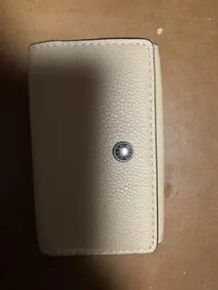 【新品未使用】ベージュ レザー キーケース