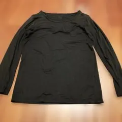 《二枚セット》ユニクロ　ヒートテック　アンダーシャツ サイズ150