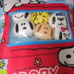 スヌーピー　窓からひょっこりマスコット　タグ付き未使用