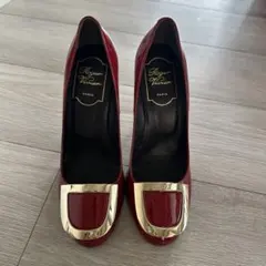 Roger Vivier パテントレザー パンプス レッドのサムネイル