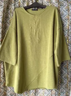 USED チャイハネ 刺繍入り　変形トップスのサムネイル