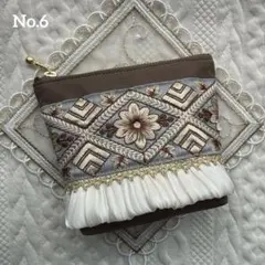 ポーチ　ハンドメイド　インド刺繍リボン　合皮　ファスナー