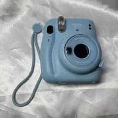 instax mini 11 チェキ　本体
