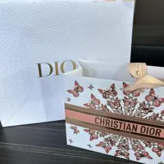 Dior ホワイト ショッパー　ミニのおまけつき