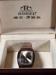 【幻の時計】RONEL jubile クォーツ 腕時計 本体　木製ケース入りのサムネイル
