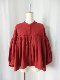 【☆mmyjkm☆さま専用】美品　UNIVERSAL TISSUギャザーブラウスのサムネイル