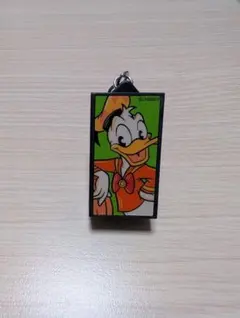 ディズニー ドナルドダック ライトキーホルダー