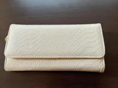 白蛇皮長財布