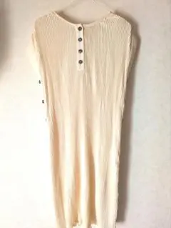 未使用　プリーツワンピース　サイドスリット　М