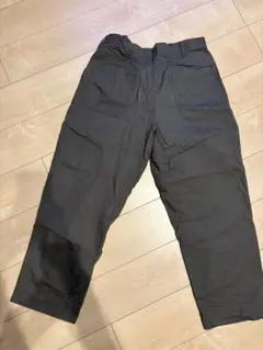 uniqlo ベイカーパンツ