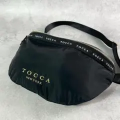 極美品 TOCCA ロゴ刺繍 ボディバッグ ゴールド金具 黒　ナイロン