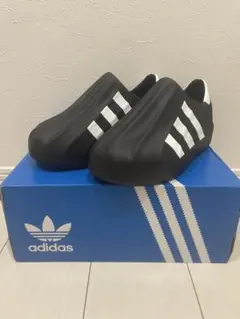 adidas アディフォーム　ブラック　25.5cm