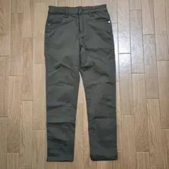 西松屋　スリムフィット長ズボン　130cm