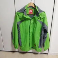 Item thumbnail for item d24eb017-e1bf-454a-93ef-12dd8d0287b1