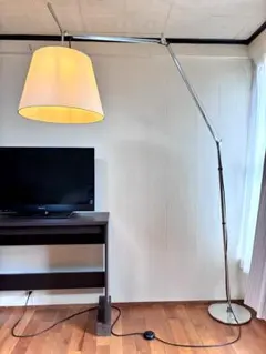 Artemide Tolomeo アルテミデ トロメオメガ フロアライトのサムネイル