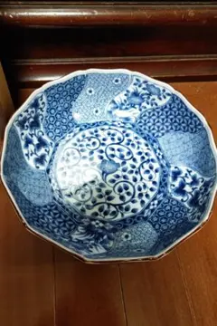 古伊万里 輪花 なます皿 葉唐草模様 染付 魚文 鉢 金彩縁 輪花鉢