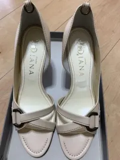 新品　DIANA ダイアナ パンプス23㎝　入園式や入学式に