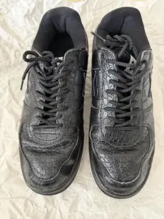 クロコダイル風 ブラックスニーカー　　ア ベイシング エイプ