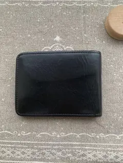 WILDSWANS（ワイルドスワンズ）　高級革製品　二つ折り財布のサムネイル