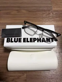 BLUE ELEPHANT ブラックメガネ ホワイトケース付き