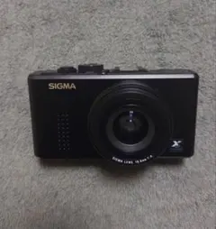 作例あり　美品　 SIGMA DP1 新品バッテリーのサムネイル