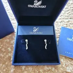 【未使用】Swarovski クリスタルピアス 揺れるシルバーピアス