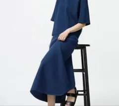 【ユニクロ】ウォッシャブルミラノリブフレアスカート　ブルー