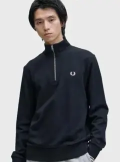 【値下げ依頼️⭕️】FRED PERRY ブラック ハーフジップ トレーナー Mのサムネイル