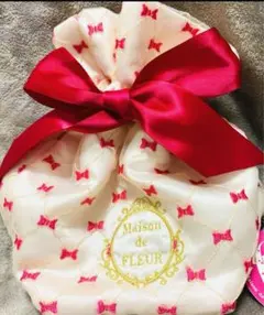 ★最終お値下げ★新品♡ Maison de FLEUR リボン ポーチ