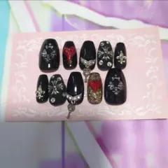 ジェルネイルチップ　黒　地雷　クロム　ハート　鍵