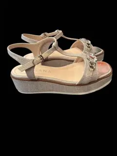 美品DIANA ビジュー付きウェッジサンダル ベージュ