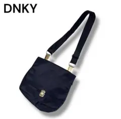 Item thumbnail for item 45eaa63e-4f7a-45e6-94ab-9053d6701e39