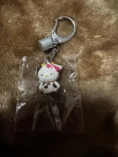 ご当地キティ 牧場限定 牛 マスコットキーホルダー キティ