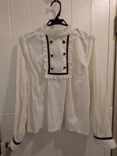 axes femme 長袖 シャツ