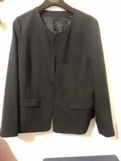 サイズ大タグ付UNTITLEDアンタイトル ノーカラー テーラードジャケット