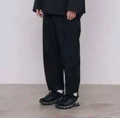 グラフペーパー　Selvage Wool Tapered Slacksのサムネイル