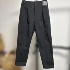 新品未使用　ユニクロ　セオリー　theory 感動タックイージーパンツ