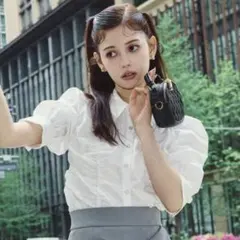dazzlin タックスリーブギャザーシャツ ホワイトのサムネイル