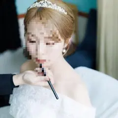 ティアラとピアス2点のセット