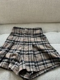 チェック柄ウール混紡ショートパンツ