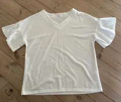 ホワイト Vネック フリル袖 Tシャツ　レディース　Fサイズ