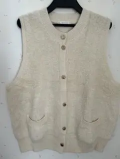 Item thumbnail for item 7fa13447-51c1-4a83-8646-f3af74d83835