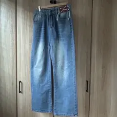 ライトブルーワイドレッグデニムパンツ