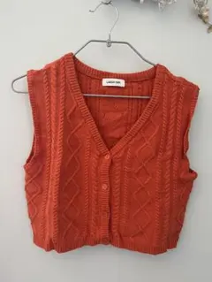 オレンジ ニットベスト